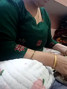 Snapshot of Jeya_thakur chatting on February 13, 7:04 am Jeya thakur online show from February 13, 7:04 am