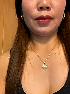 Milky-milk online show from October 31, 1:06 am