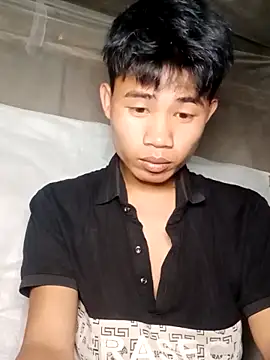 Snapshot of Nhyy_xx chatting on April 28, 12:43 pm Nhyy xx online show from April 28, 12:43 pm