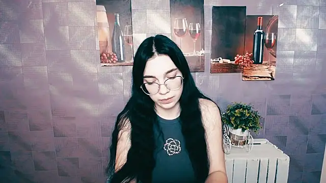 Snapshot of MiraBabe_ chatting on September 22, 8:16 am MiraBabe online show from September 22, 8:16 am