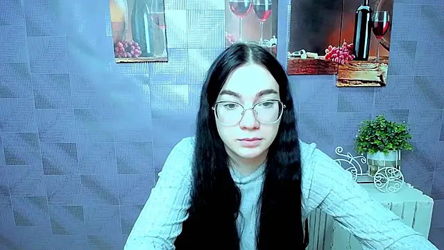 Snapshot of MiraBabe_ chatting on October 21, 7:53 am MiraBabe online show from October 21, 7:53 am