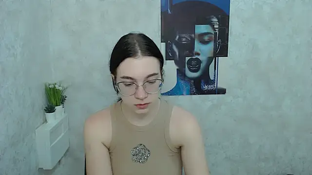 Snapshot of MiraBabe_ chatting on November 7, 8:58 am MiraBabe online show from November 7, 8:58 am