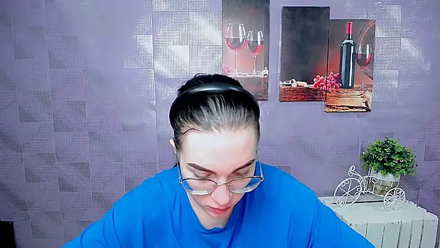 MiraBabe  online show from November 18, 9:14 am