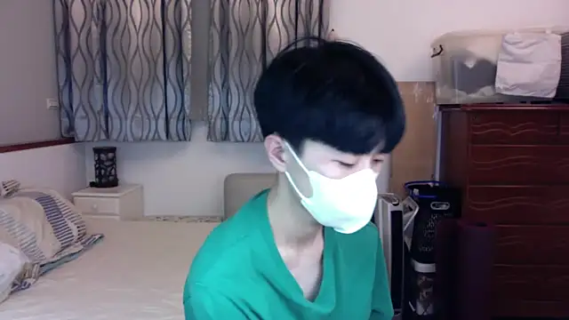 Snapshot of kai101010 chatting on October 19, 3:56 pm kai101010 online show from October 19, 3:56 pm