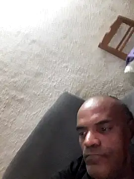 Snapshot of JeffersonRay chatting on November 6, 6:09 pm JeffersonRay online show from November 6, 6:09 pm