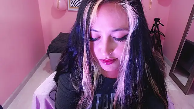 Bunny poison online show from October 28, 1:58 pm