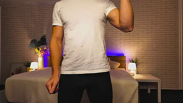 GarettVoss online show from November 15, 6:44 am