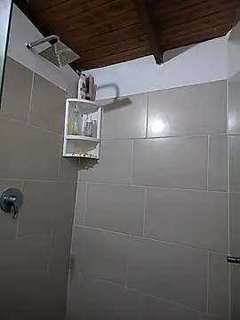 Suzanelee1 online show from November 6, 4:19 pm