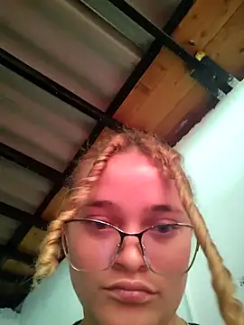 Cherrysweetyx online show from October 27, 12:53 pm