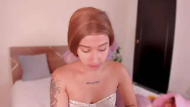 SofiaClarkson online show from December 20, 1:07 pm