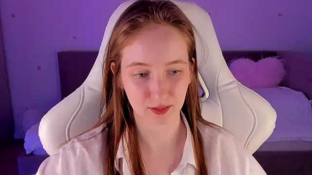 CrystalSoul  online show from November 17, 11:27 am