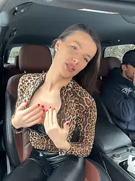 Snapshot of fit_vic chatting on February 22, 9:19 am fit vic online show from February 22, 9:19 am