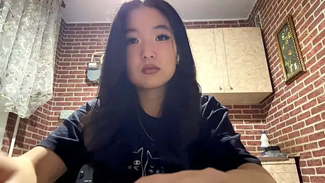 EmmaLeexth online show from November 8, 12:27 pm