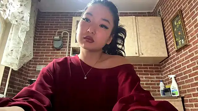 EmmaLeexth online show from April 4, 11:08 am