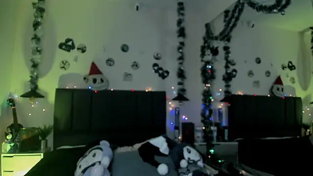 SabrinaV  online show from November 27, 11:23 am