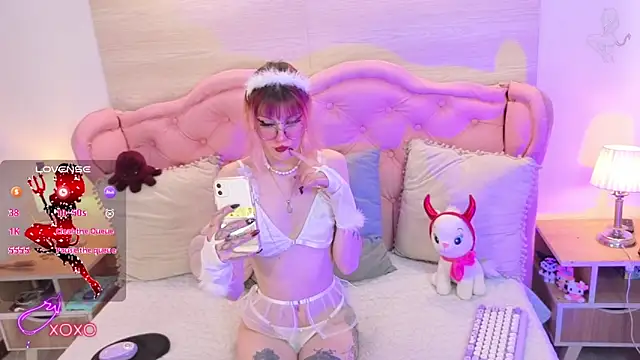 Rossiie Hunt  online show from November 18, 4:11 pm