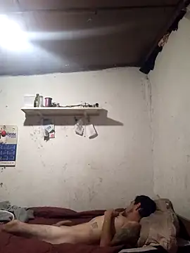 Snapshot of Lionardovssf35 chatting on December 17, 1:06 pm Lionardovssf35 online show from December 17, 1:06 pm