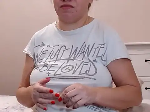 Snapshot of NastyAssxx chatting on February 8, 1:01 pm NastyAssxx online show from February 8, 1:01 pm