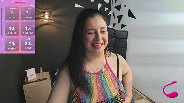 Snapshot of AgataThompson_ chatting on September 22, 6:43 pm AgataThompson online show from September 22, 6:43 pm