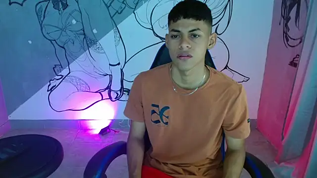 deivid bigcock1 online show from December 19, 12:17 am