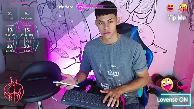 deivid bigcock1 online show from February 20, 12:18 am