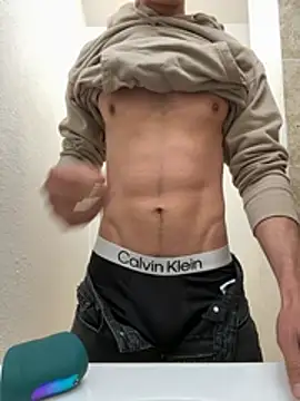 gymratforyouu online show from April 13, 2:50 am