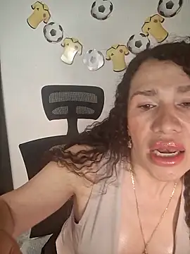 Snapshot of Lina_444 chatting on June 13, 1:58 am Lina 444 online show from June 13, 1:58 am