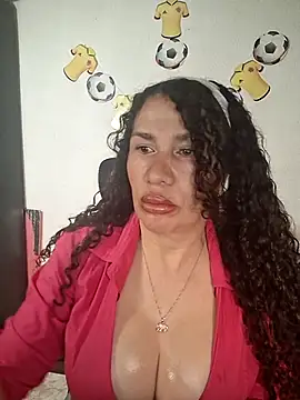 Snapshot of Lina_444 chatting on June 15, 1:30 am Lina 444 online show from June 15, 1:30 am