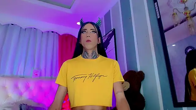 Julia Bulette1 online show from April 7, 1:17 am