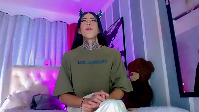 Julia Bulette1 online show from April 8, 1:38 am