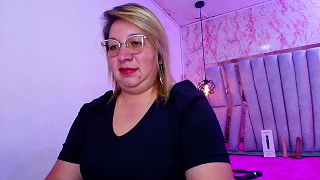 MaylinRosse  online show from November 5, 7:36 pm