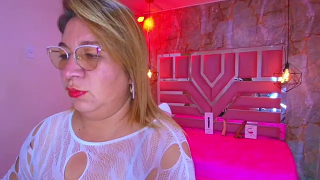 MaylinRosse  online show from November 12, 6:52 pm