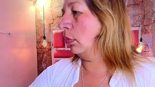 MaylinRosse  online show from April 16, 7:14 pm