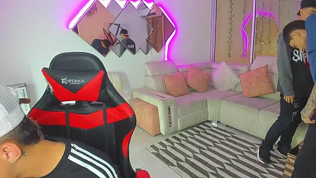 Houseofwarrios online show from November 20, 5:29 am