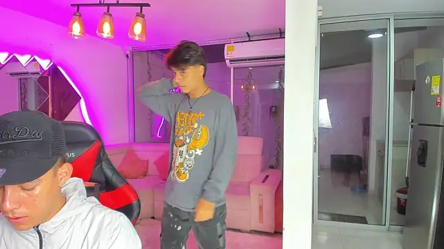 Houseofwarrios online show from November 23, 5:18 am