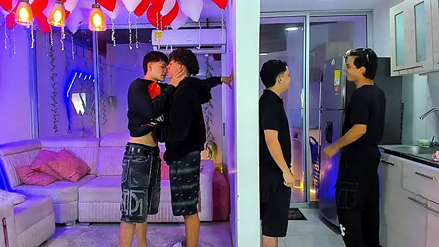 Houseofwarrios online show from February 20, 5:26 am