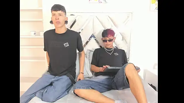 DemianSalvatore online show from September 30, 12:43 pm