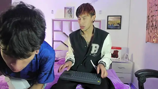 DemianSalvatore online show from February 2, 9:13 pm