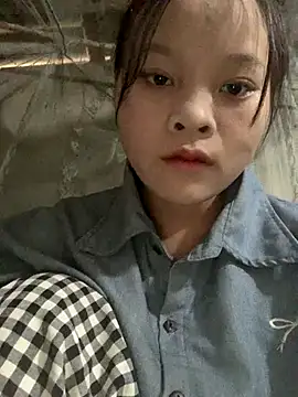 Snapshot of -Miraa- chatting on September 27, 6:29 am -Miraa- online show from September 27, 6:29 am