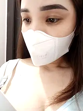 Snapshot of -Miraa- chatting on October 19, 3:23 pm -Miraa- online show from October 19, 3:23 pm