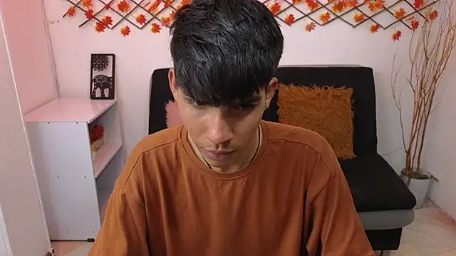 David 925  online show from October 15, 7:58 pm