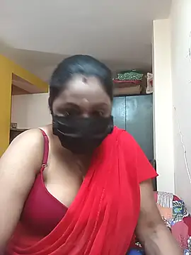 Snapshot of queendivya chatting on February 6, 4:39 am queendivya online show from February 6, 4:39 am