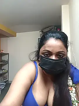 Snapshot of queendivya chatting on February 24, 1:20 pm queendivya online show from February 24, 1:20 pm