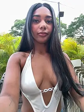 Snapshot of Savannahfisher chatting on May 14, 11:00 pm Savannahfisher online show from May 14, 11:00 pm