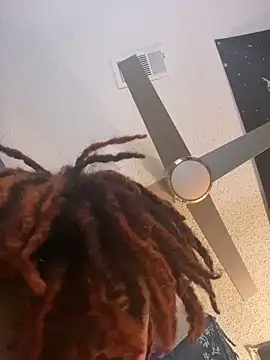 Snapshot of Zayinc chatting on November 3, 6:25 am Zayinc online show from November 3, 6:25 am