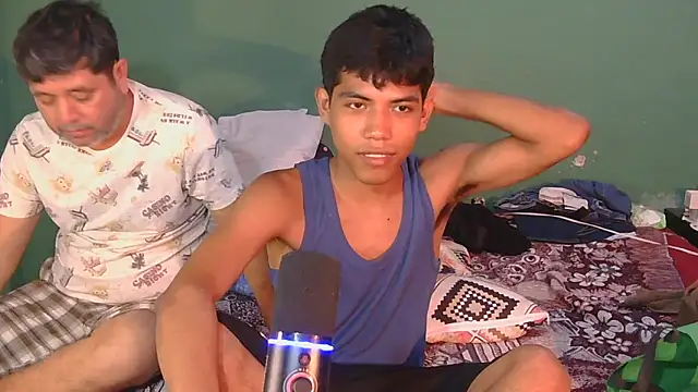 P4NT0J4 online show from April 11, 8:29 am