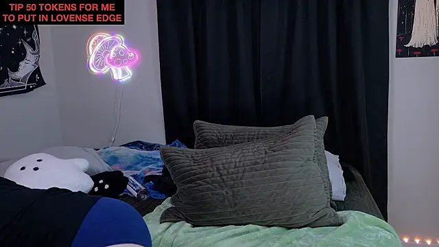 Snapshot of randyroderick chatting on February 10, 5:11 am randyroderick online show from February 10, 5:11 am