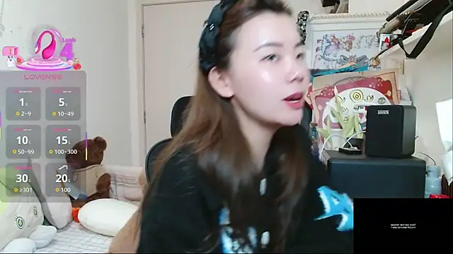 Snapshot of sallycui chatting on February 12, 12:44 pm sallycui online show from February 12, 12:44 pm