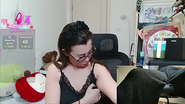 Snapshot of sallycui chatting on February 13, 12:56 pm sallycui online show from February 13, 12:56 pm