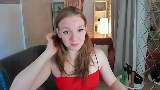 Layla Glam online show from January 14, 1:06 pm